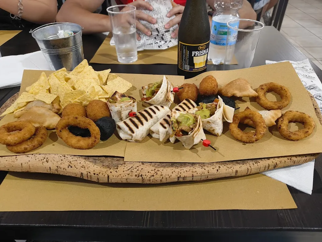 Workingfood garage restaurant in Dolianova