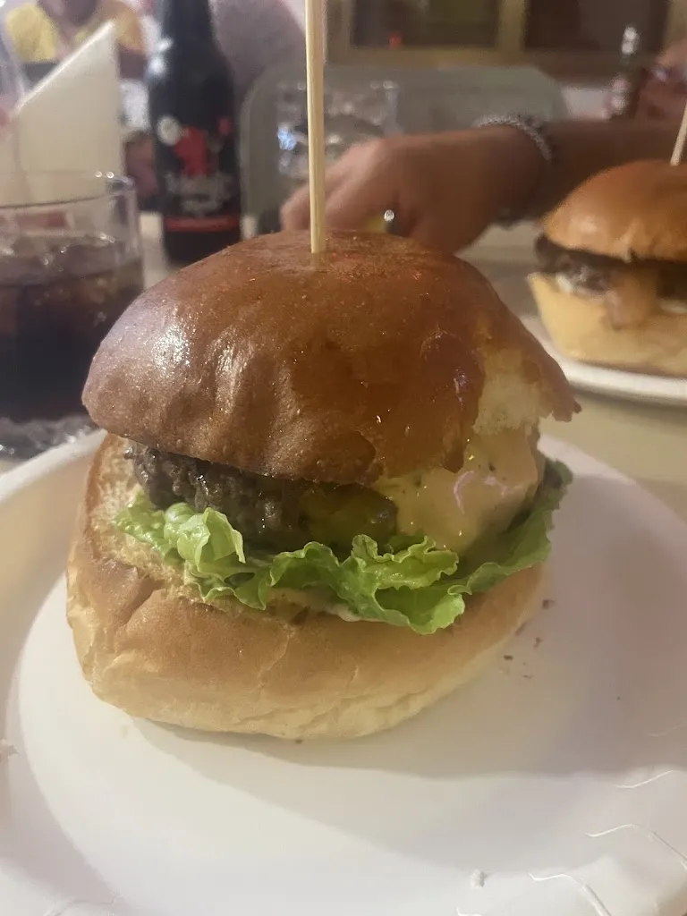 Marta Mocci_Smasheat hamburgeria_Dolianova_review