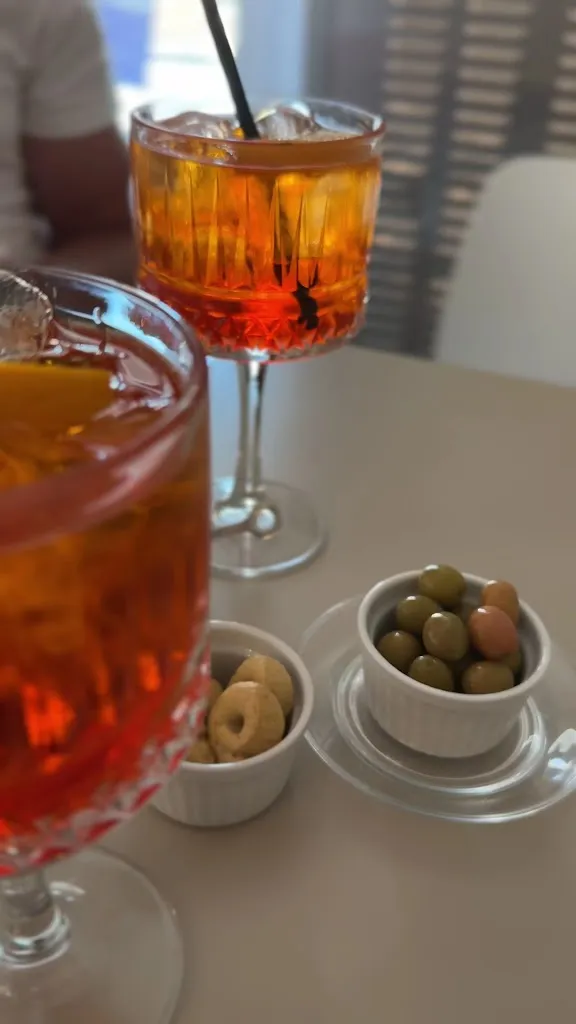 Veera Zukova_Bar la piazza di Pitzalis Giusi_Escalaplano_review