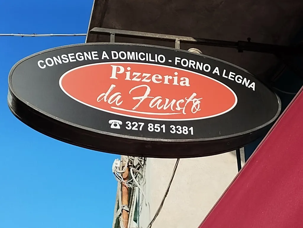 Pizzeria da fausto restaurant in Escalaplano