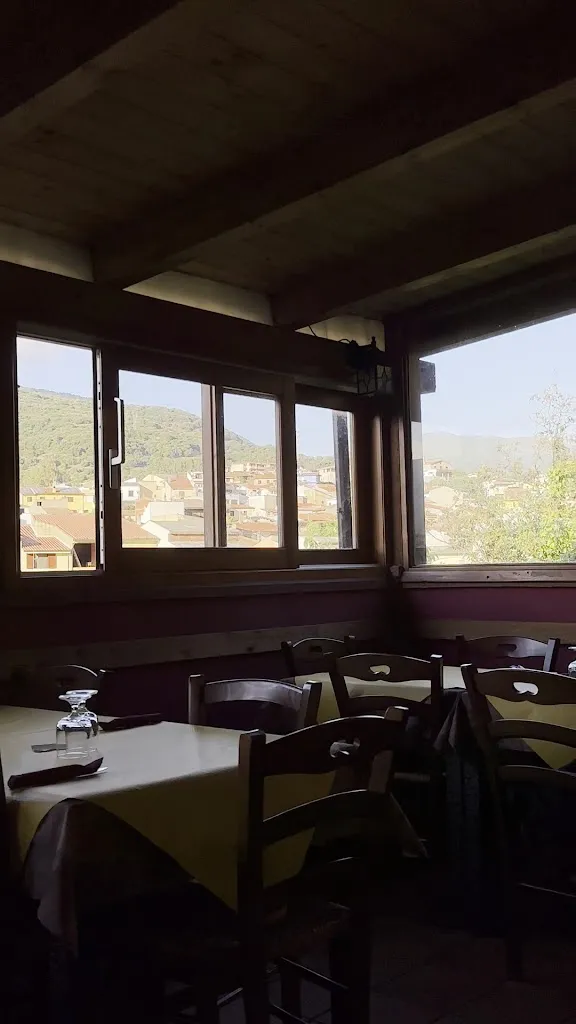 Nico Rabino_Ristorante Pizzeria Su Delegau_Fluminimaggiore_review