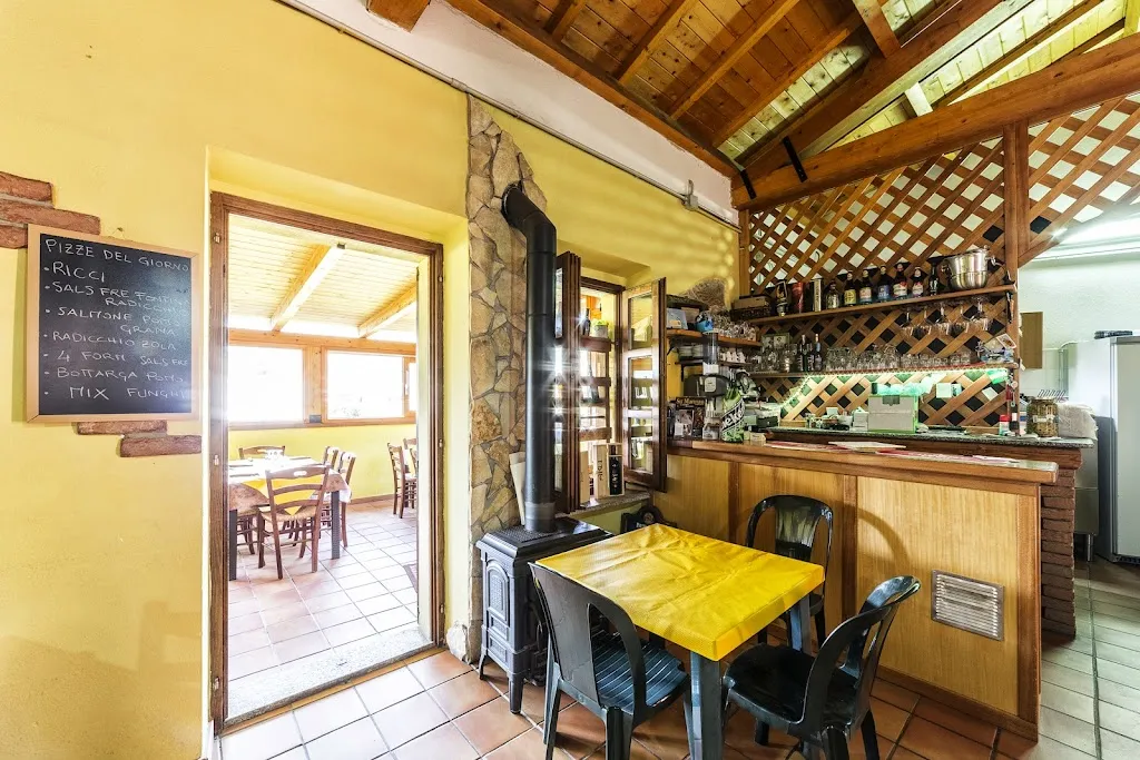 Ristorante Pizzeria Su Delegau_Fluminimaggiore_slider_image_1