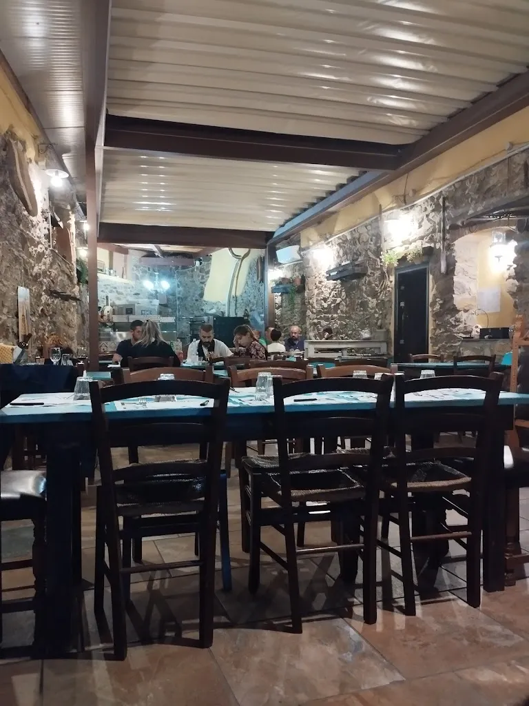 Bar Trattoria pizzeria B&B Vittorio Emanuele_Fluminimaggiore_slider_image_3