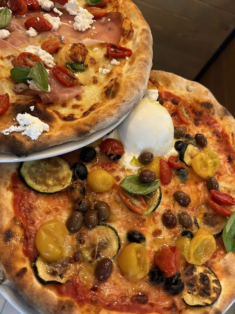 PizzeinBottega da Gennaro_Fluminimaggiore_slider_image_3