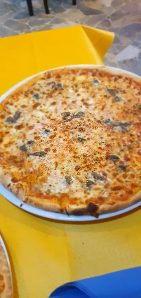 Gianni Paschino_Pizzeria Bisteccheria a Modo Nostro_Fluminimaggiore_review