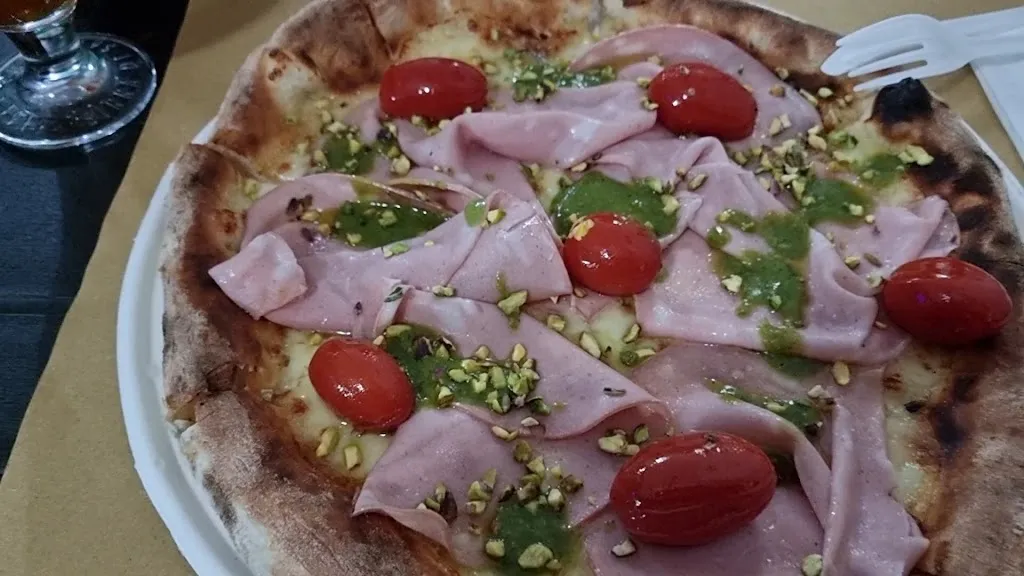 Salvatore Pisanu_Butterfly bar pizzeria di Caddeo Veronica e Caddeo Ignazio & C. Sas_Fluminimaggiore_review