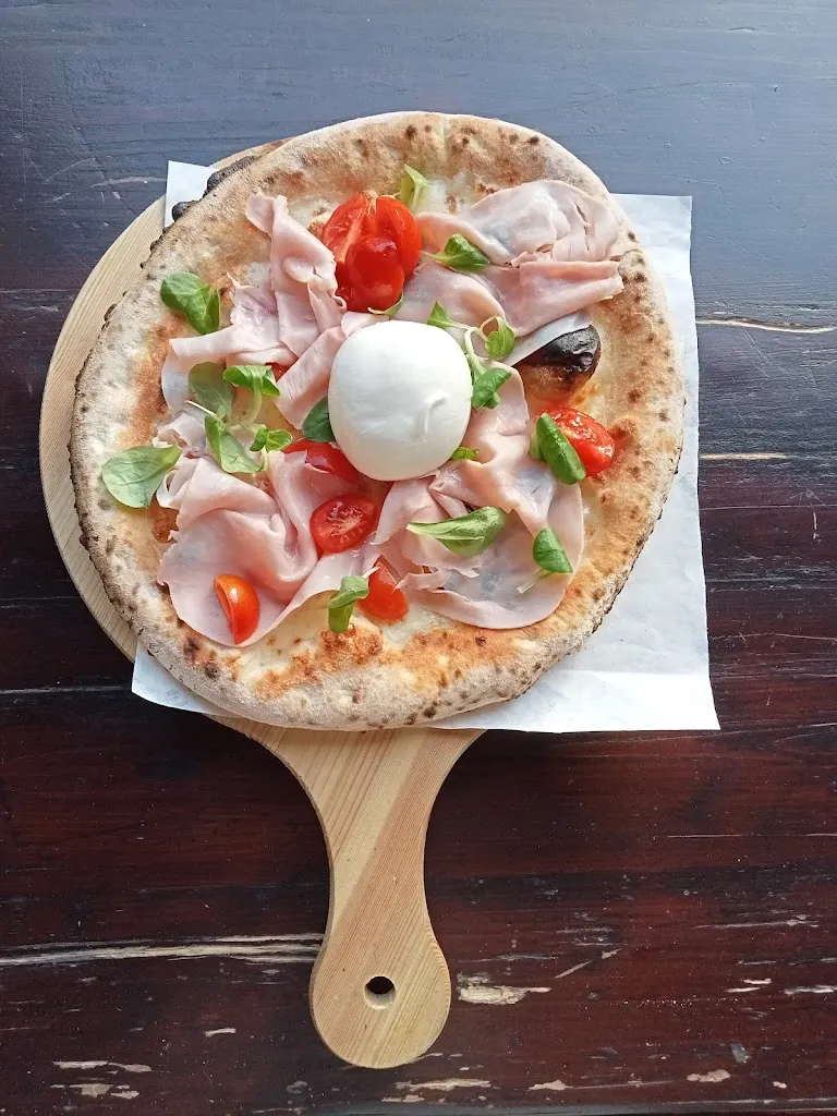 Butterfly bar pizzeria di Caddeo Veronica e Caddeo Ignazio & C. Sas_Fluminimaggiore_slider_image_3