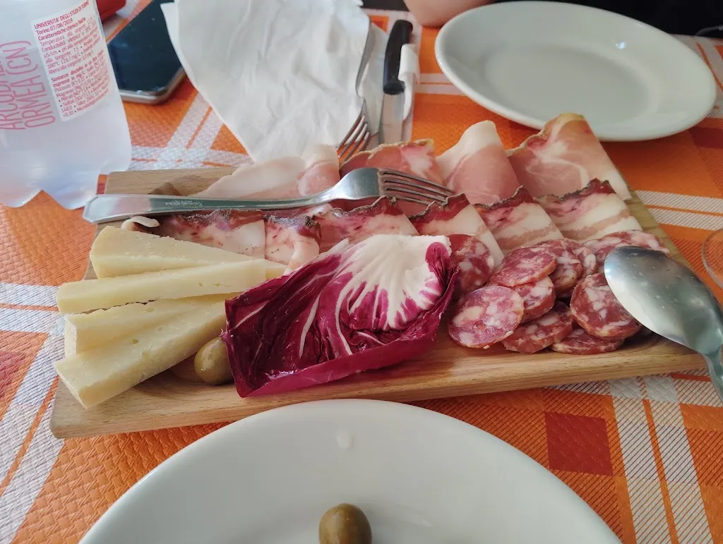 Trattoria Pizzeria S'Arghingiu_Gairo Sant'Elena_slider_image_3