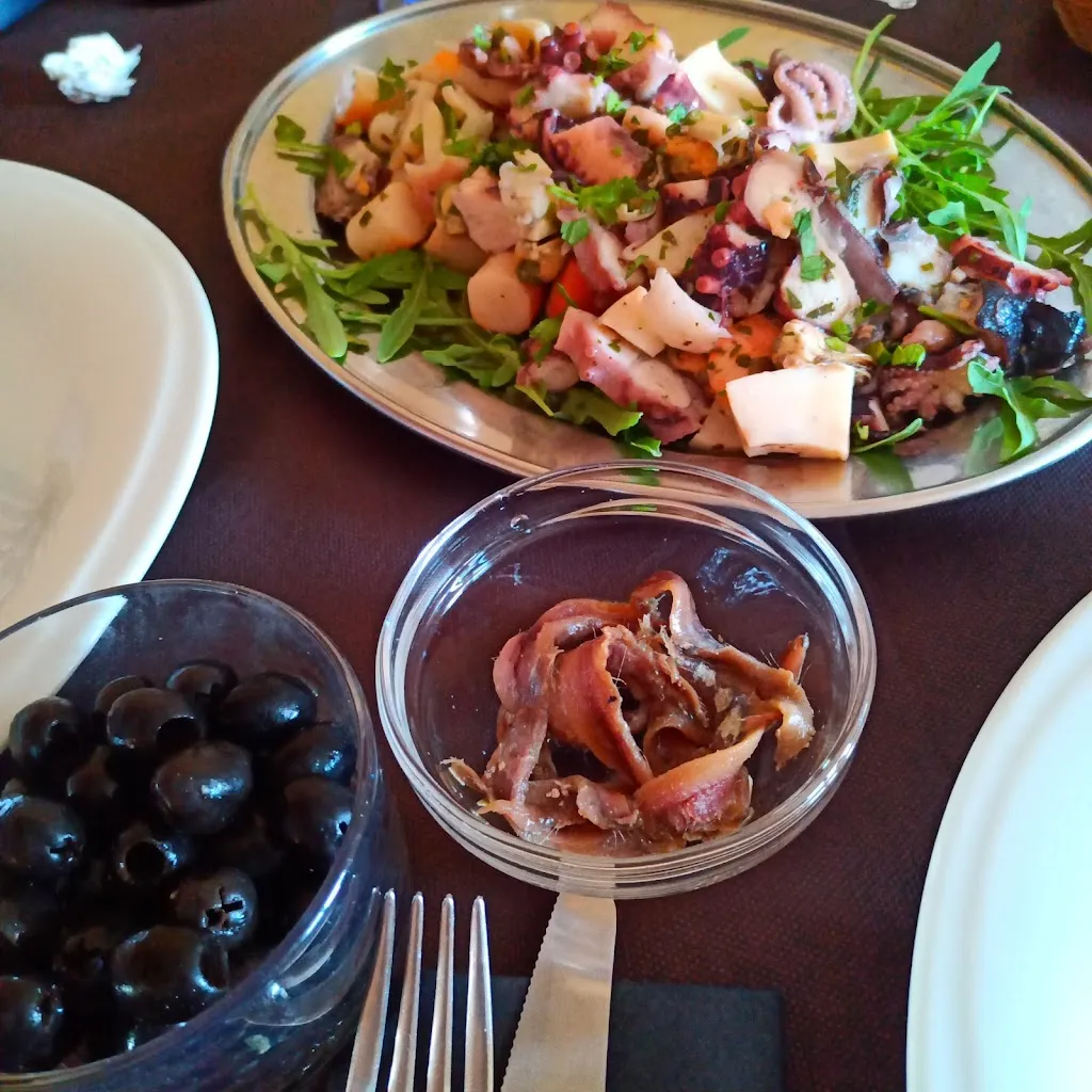 Bar ristopizza Sa Staffa restaurant in Gairo Sant'Elena