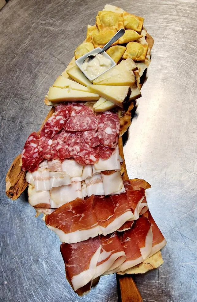 Frakkeras_Gadoni_slider_image_3