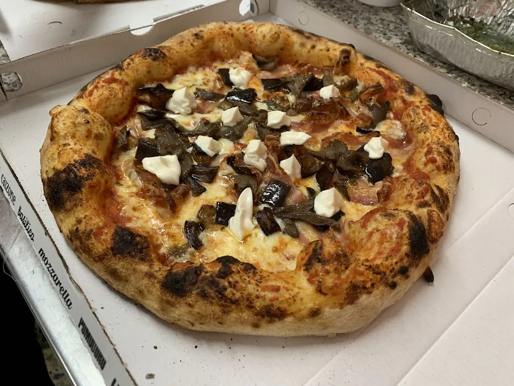 Pizzeria da Bobbo_Galtellì_slider_image_2