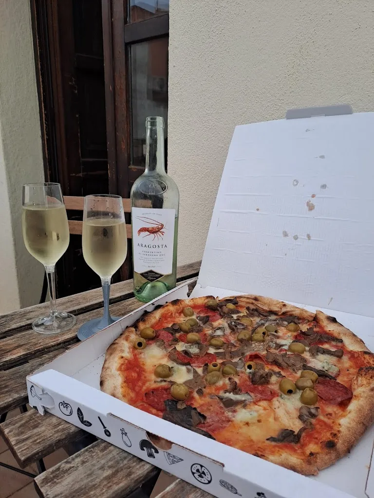 Crazy Pizza_Galtellì_slider_image_1