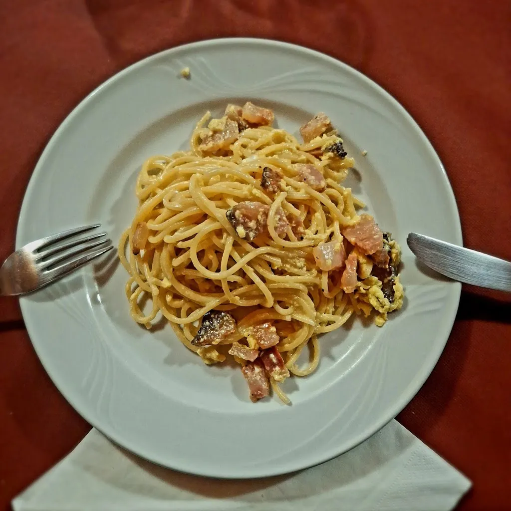 Beniamin Misiak_La Taverna del Conte Pizzeria - Ristorante_Gesturi_review