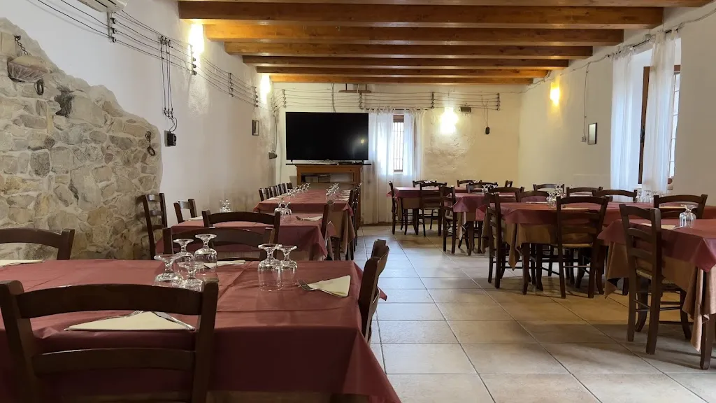 La Taverna del Conte Pizzeria - Ristorante_Gesturi_slider_image_1