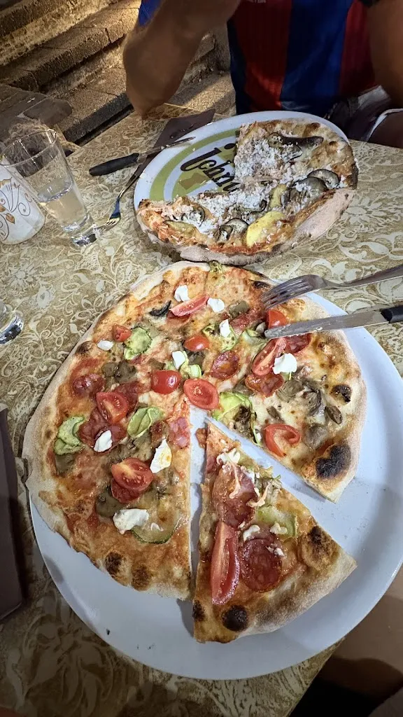 Andreea Ilie_Pizzeria Maristiai_Gavoi_recensione