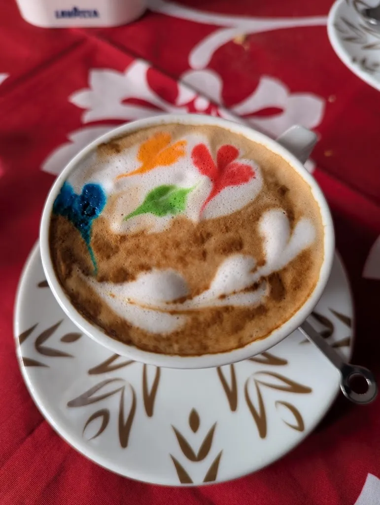 Matija Potocnik_Snack bar Kursal_Gavoi_review