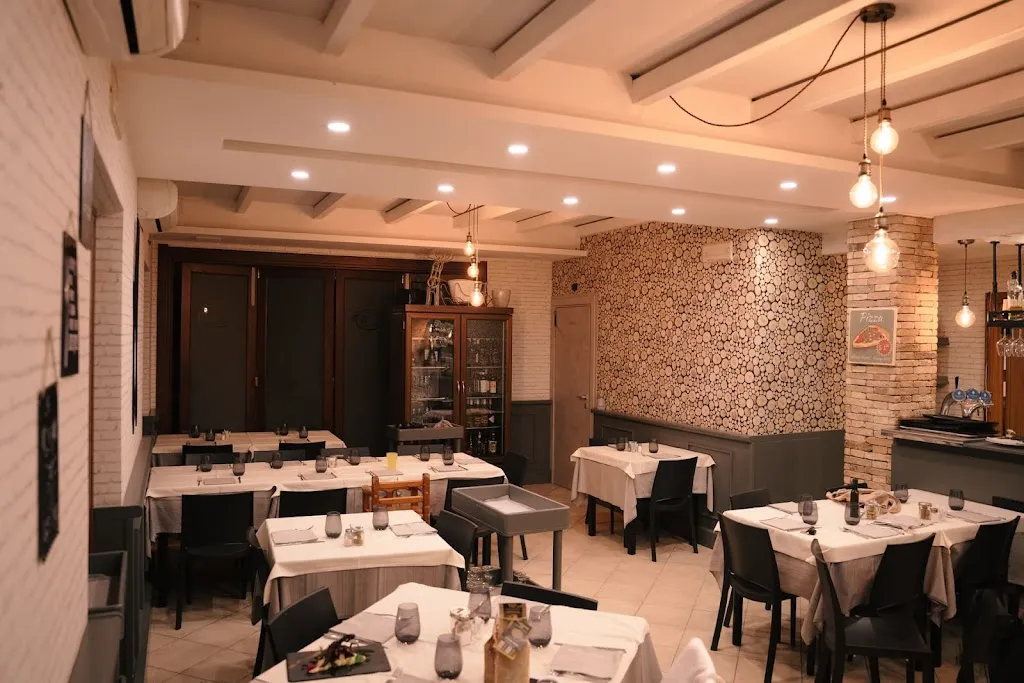 Pizzeria da Giuseppe restaurant in Gonnosfanadiga