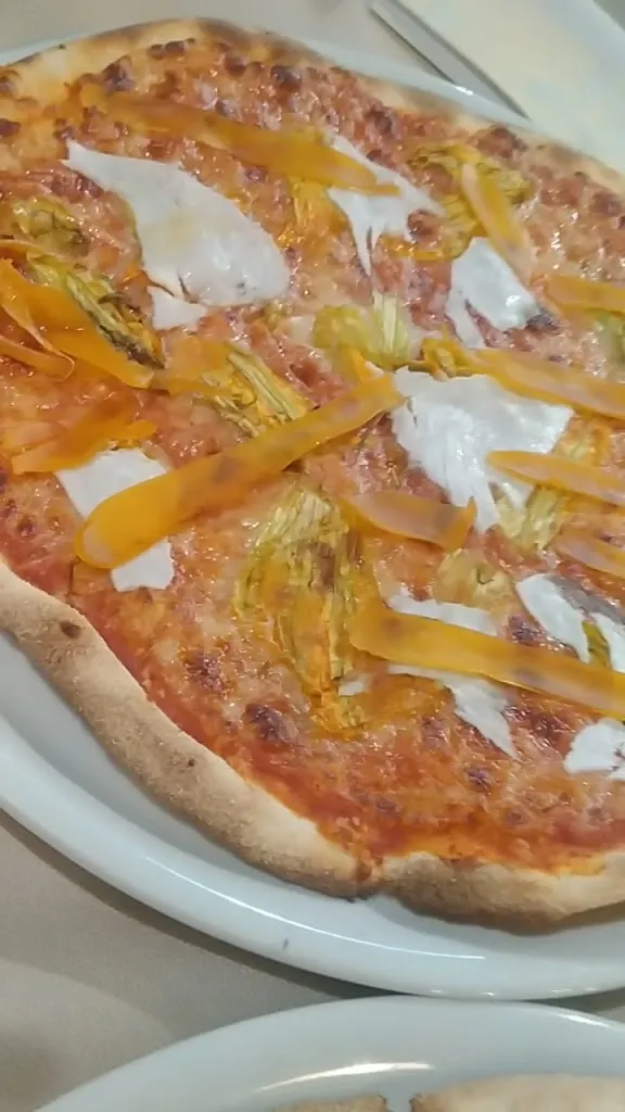 Ristorante Pizzeria Da Lello di Sotgiu Carlo_Gonnosfanadiga_slider_image_2