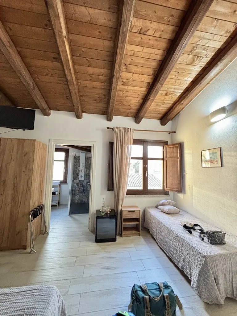 Gaia Rotatori_L'Elicriso Affittacamere_Gonnosfanadiga_review