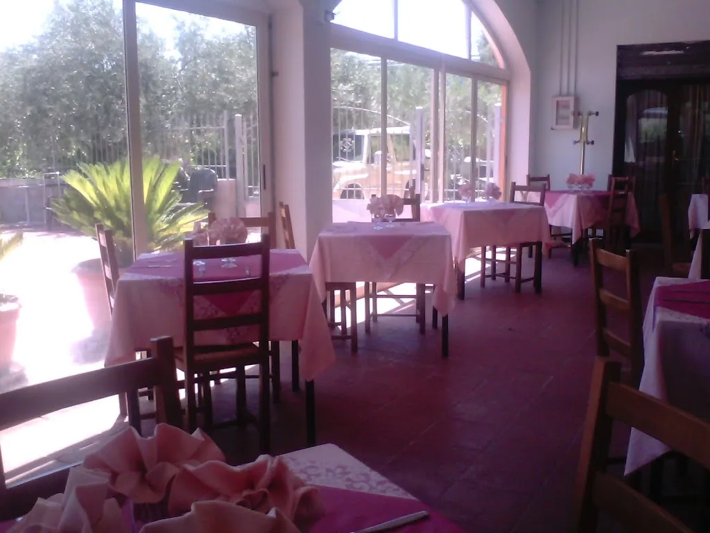 Bar Ristorante Pizzeria Miratirso restaurant in Illorai