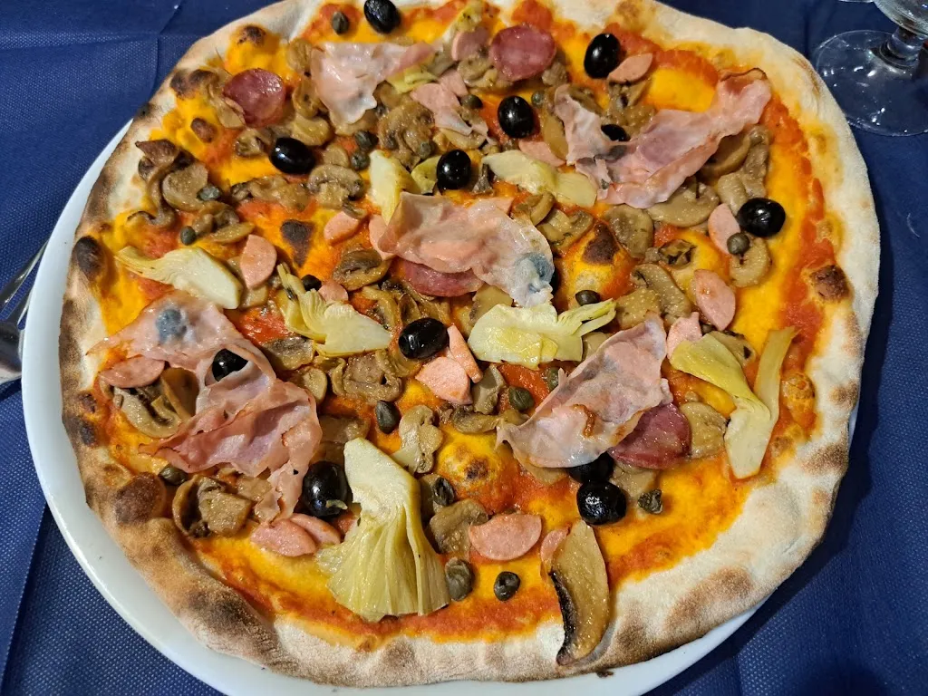 Pizzeria da Totore_Irgoli_slider_image_2