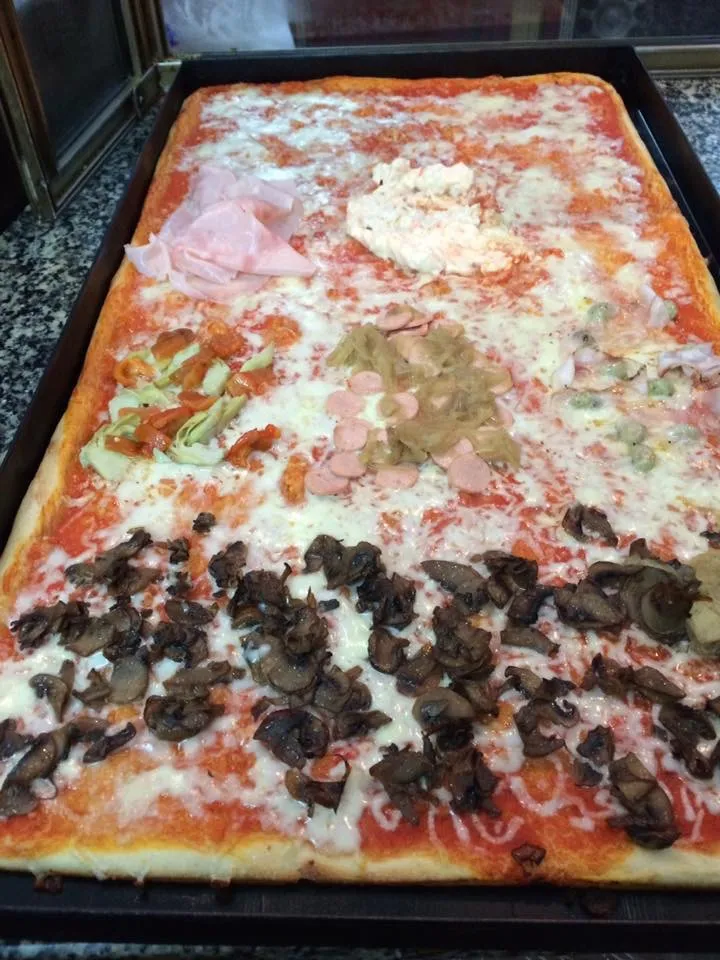 Pizzeria Capriccio di Mirko Caligola restaurant in Guspini