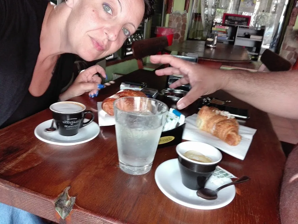 Vanessa Grazian_Eden Bar_Guspini_review