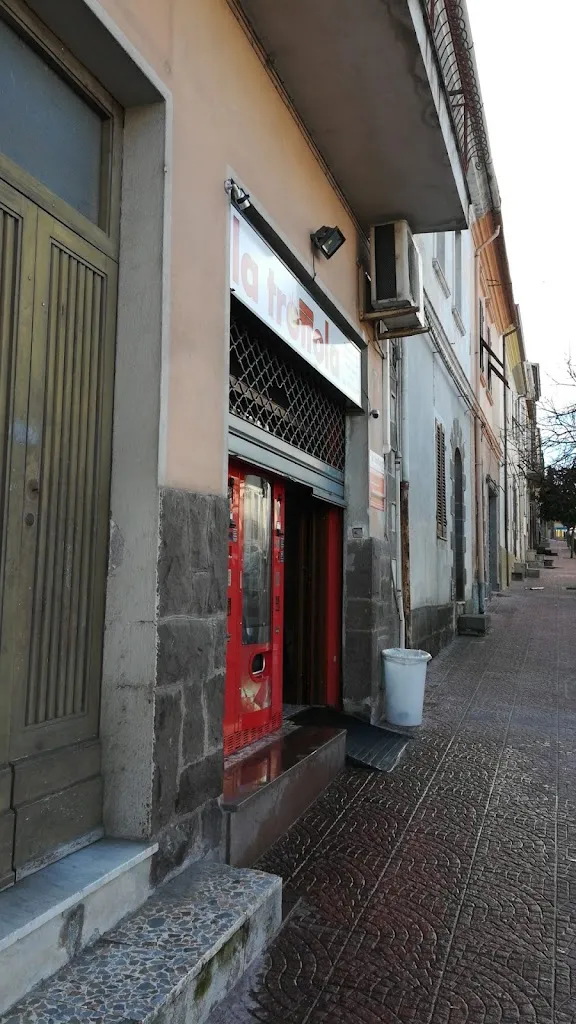 Sergio Leoni_Ittiri_slider_image_2