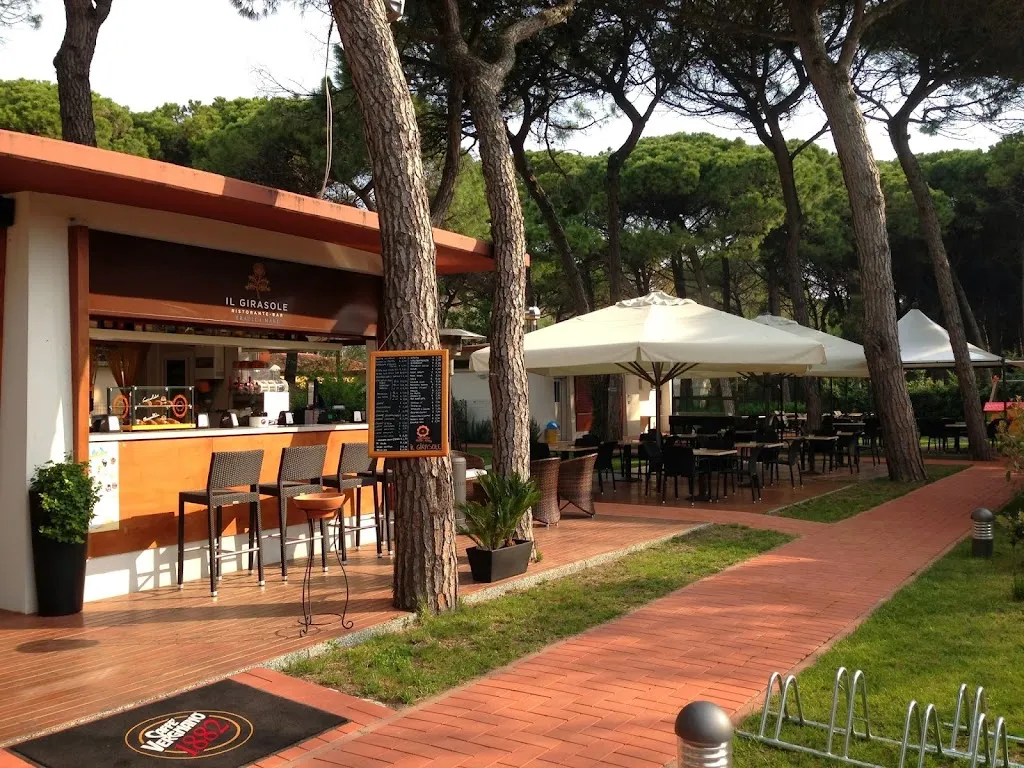 Il Girasole restaurant in Girasole