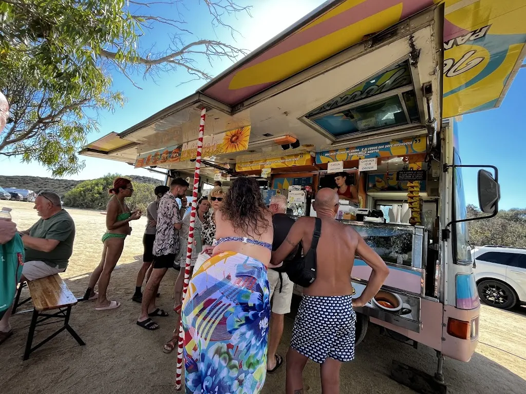 Michał Lipski_Il Girasole / STREET FOOD / Villasimius_Girasole_review