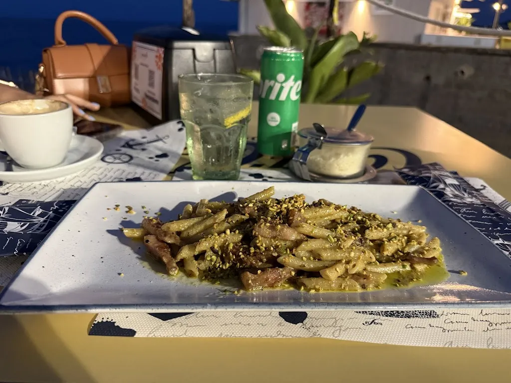 Paul Ivn_Girasole Lounge Bar Lido e Spiaggia Attrezzata_Girasole_review