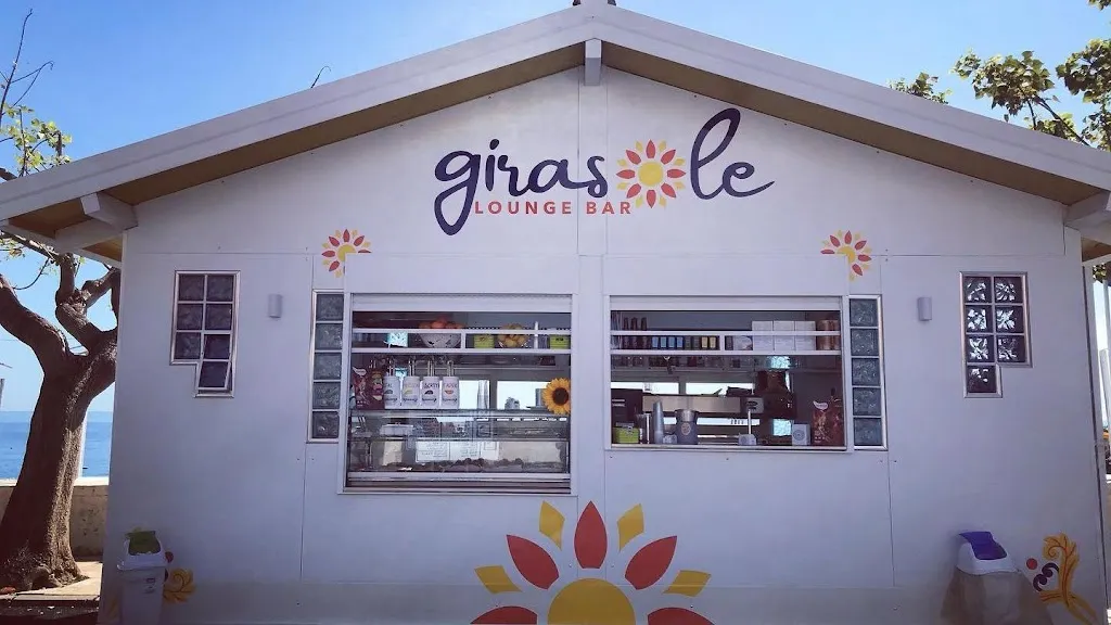 Girasole Lounge Bar Lido e Spiaggia Attrezzata_Girasole_slider_image_1