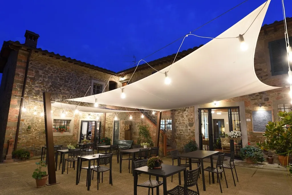 Podere San Giusto restaurant in Girasole