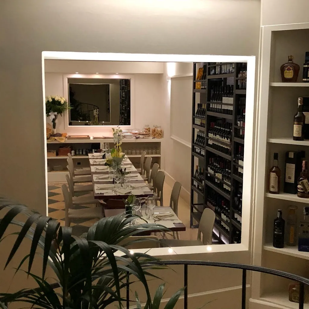 Osteria Corte dei Frati restaurant in Girasole