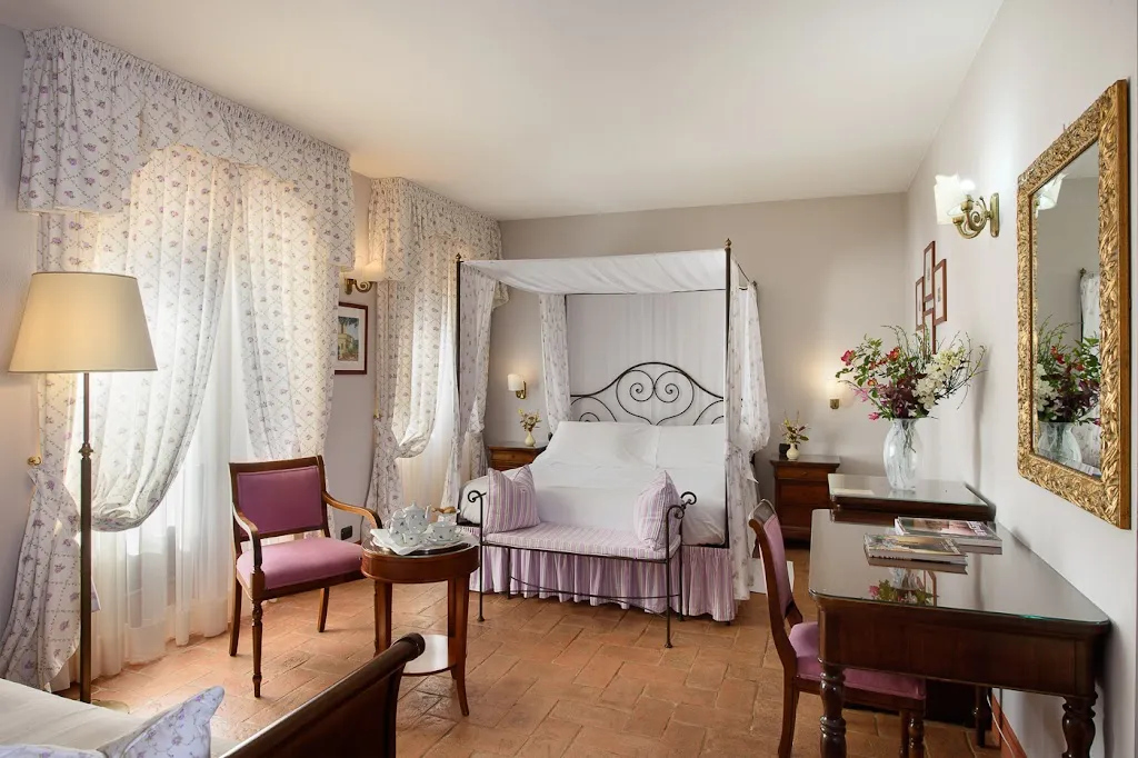 Relais Osteria dell'Orcia_Girasole_slider_image_3