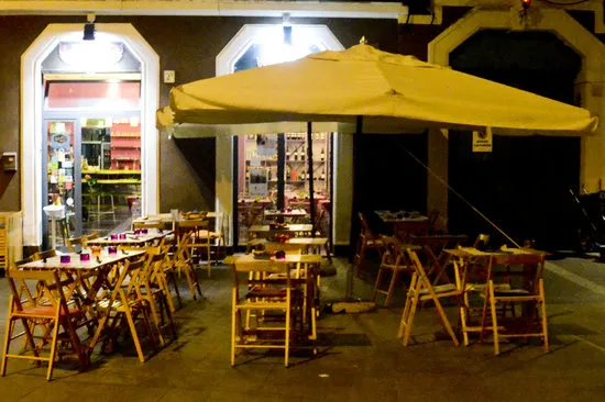 L'Acino brillo restaurant in Girasole