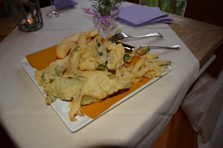 Trattoria Toscana Sant'Ilario_Girasole_slider_image_2