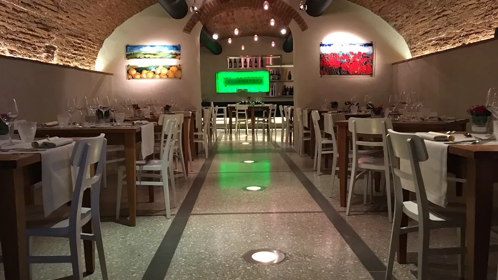 Hostaria Ceccotoccami restaurant in Girasole