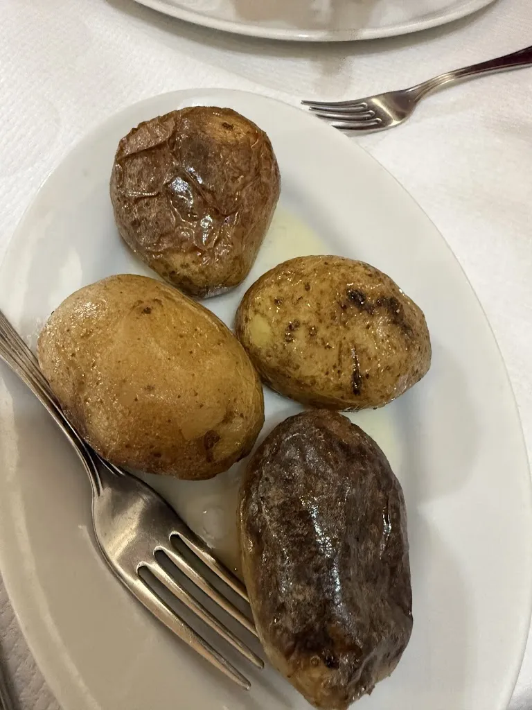 Oliver Ikin_HOTEL RISTORANTE A JERZU DA CONCETTA_Jerzu_review