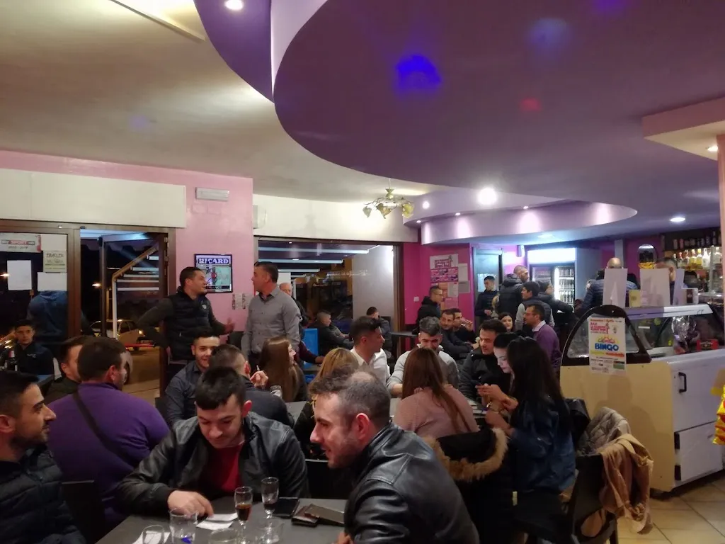 Bar la Piazzetta di Contu Arianna restaurant in Jerzu