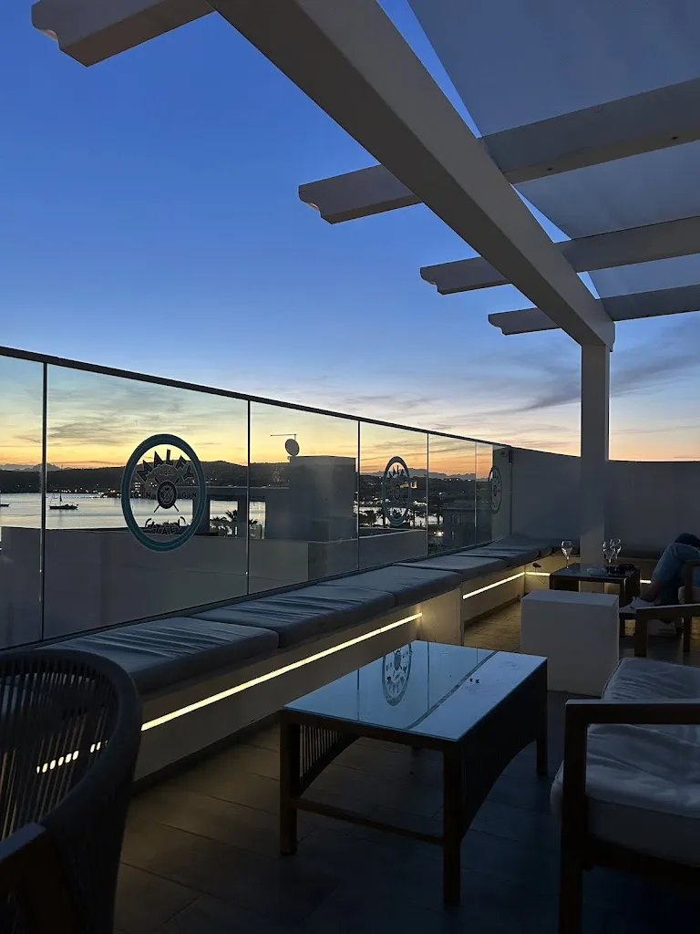 Tim Brown_L'Ostrica Ubriaca Restaurant_Golfo Aranci_review