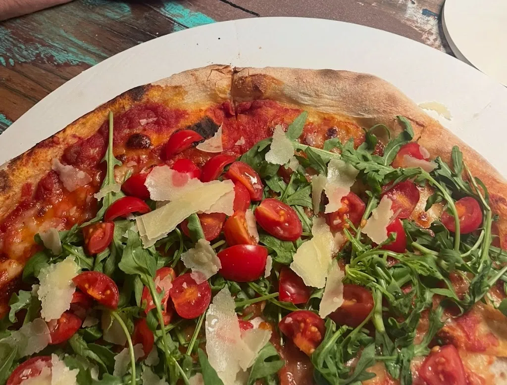 Giulia Schai_La Baracca_Golfo Aranci_recensione