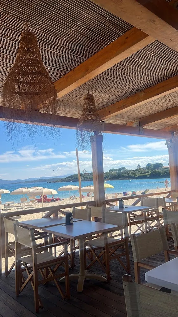 Giropizza Triku Beach restaurant in Golfo Aranci