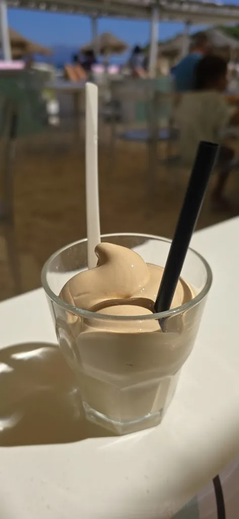 Adrian Tearle_Fino Beach & Restaurant_Golfo Aranci_review