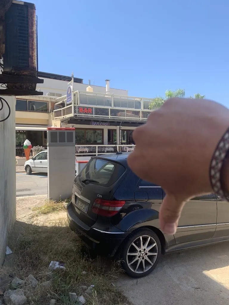 Finley Baker-White_Ristorante Pizzeria Chiaro Di Luna_Golfo Aranci_review