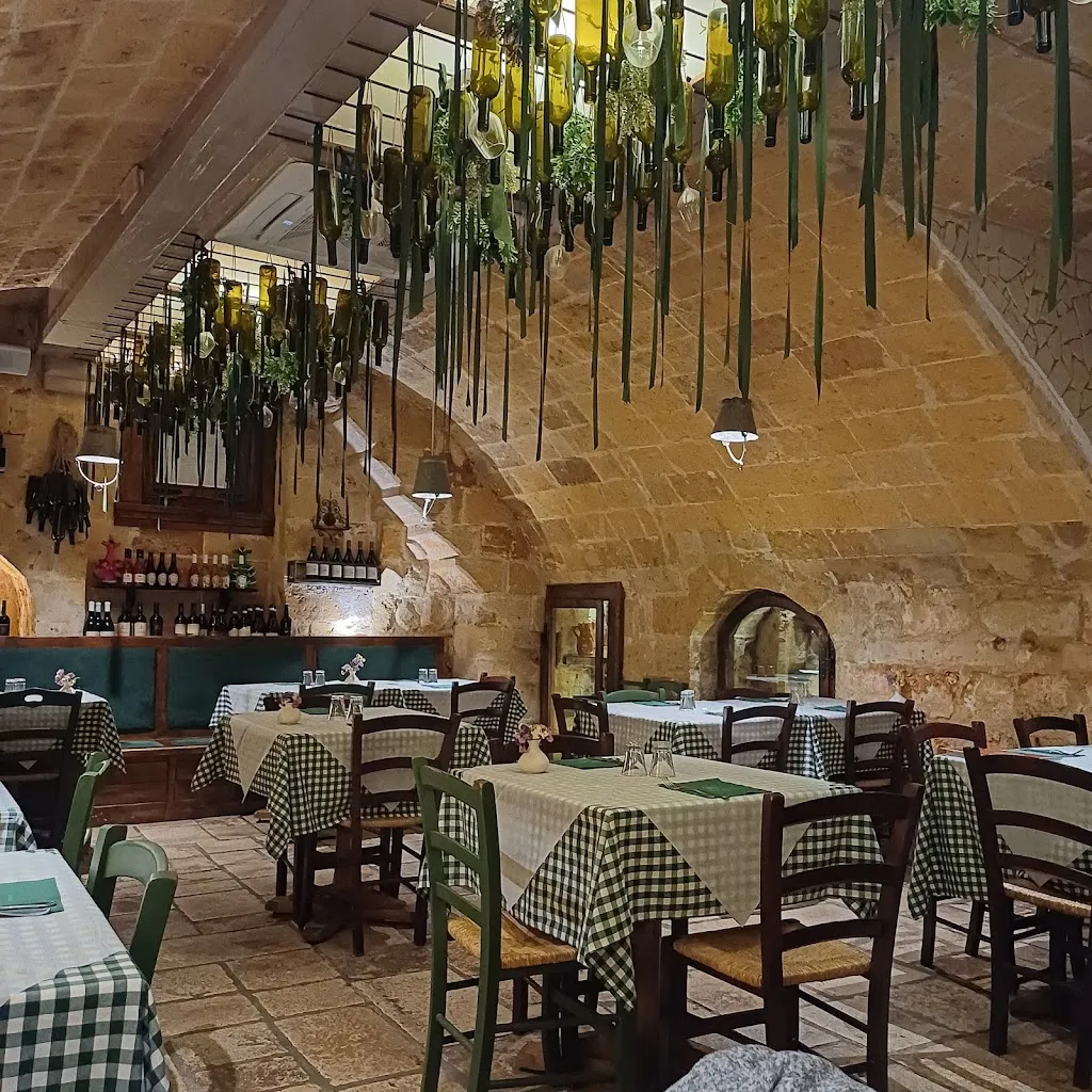 Attrattoria - cibo e vino_Francavilla Fontana_slider_image_3