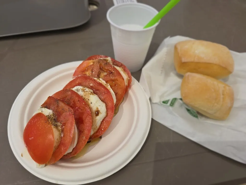 Adrian Tearle_Giovida Beach Srls_Golfo Aranci_review