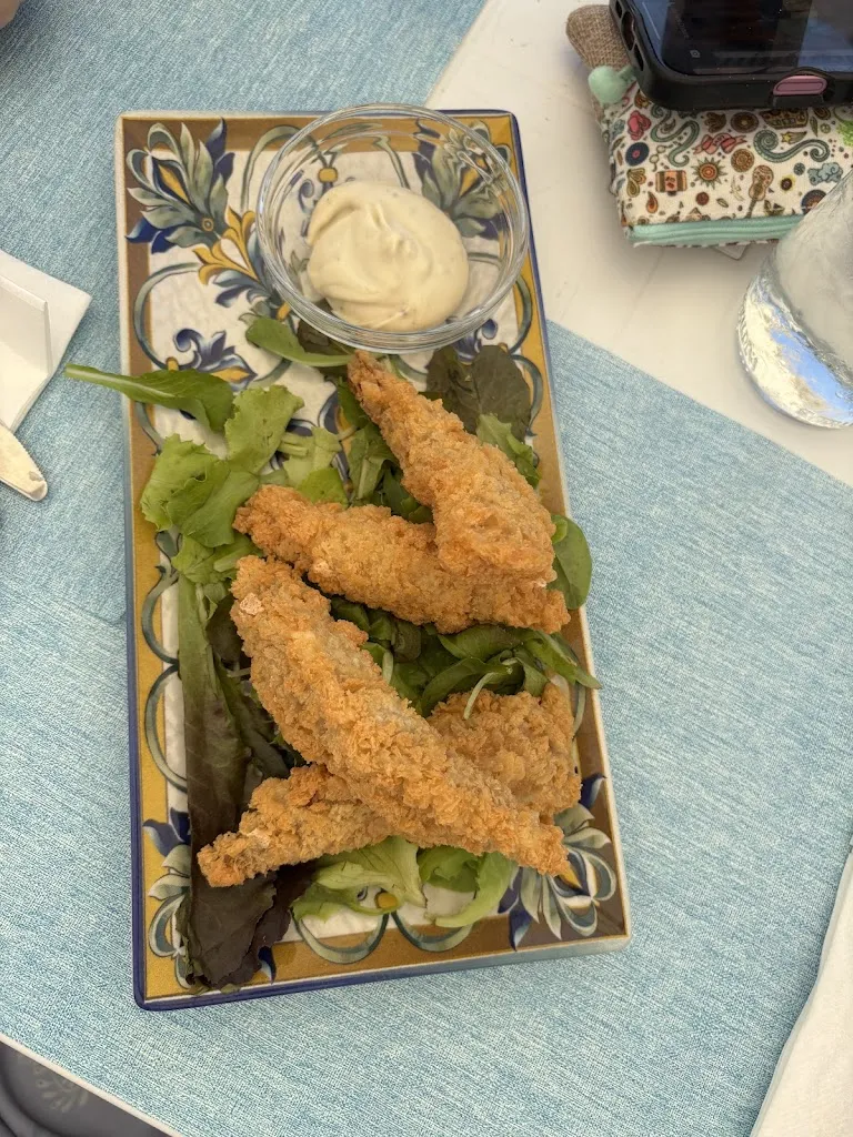 Mariano Saldaña_White Beach restaurant_Golfo Aranci_review