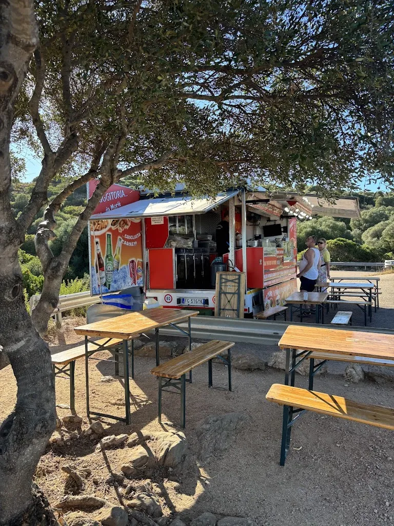 Ambulante Paninoteca da Morlè restaurant in Golfo Aranci