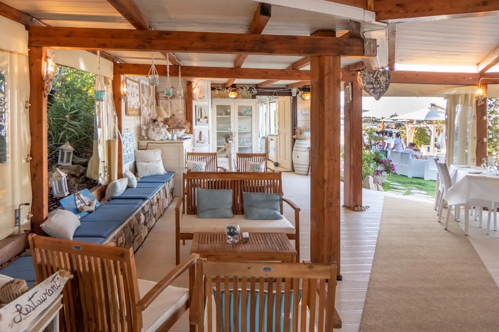 Yachting Club Vela Blu restaurant in Golfo Aranci